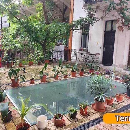 Goodmo Smart Hostal