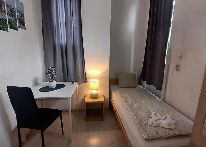 Goodmo Smart 旅馆 *