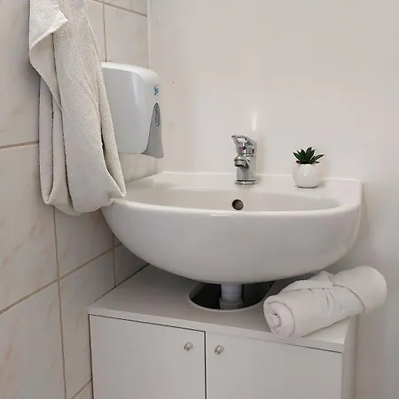 Hostal Goodmo Smart & Suits & Aparts
