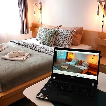 Goodmo Smart & Suits & Aparts Hostal