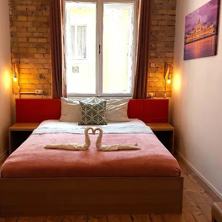 Goodmo Smart & Suits & Aparts Budapest