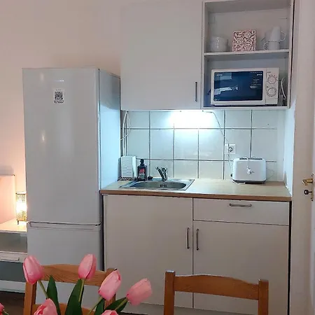Hostal Goodmo Smart & Suits & Aparts *