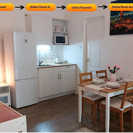 Goodmo Smart & Suits & Aparts Hostel