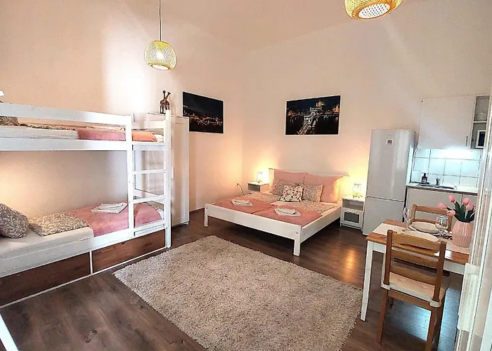Hostal Goodmo Smart