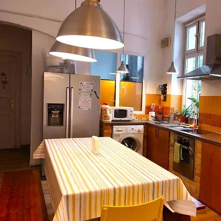 Goodmo Smart Hostel *